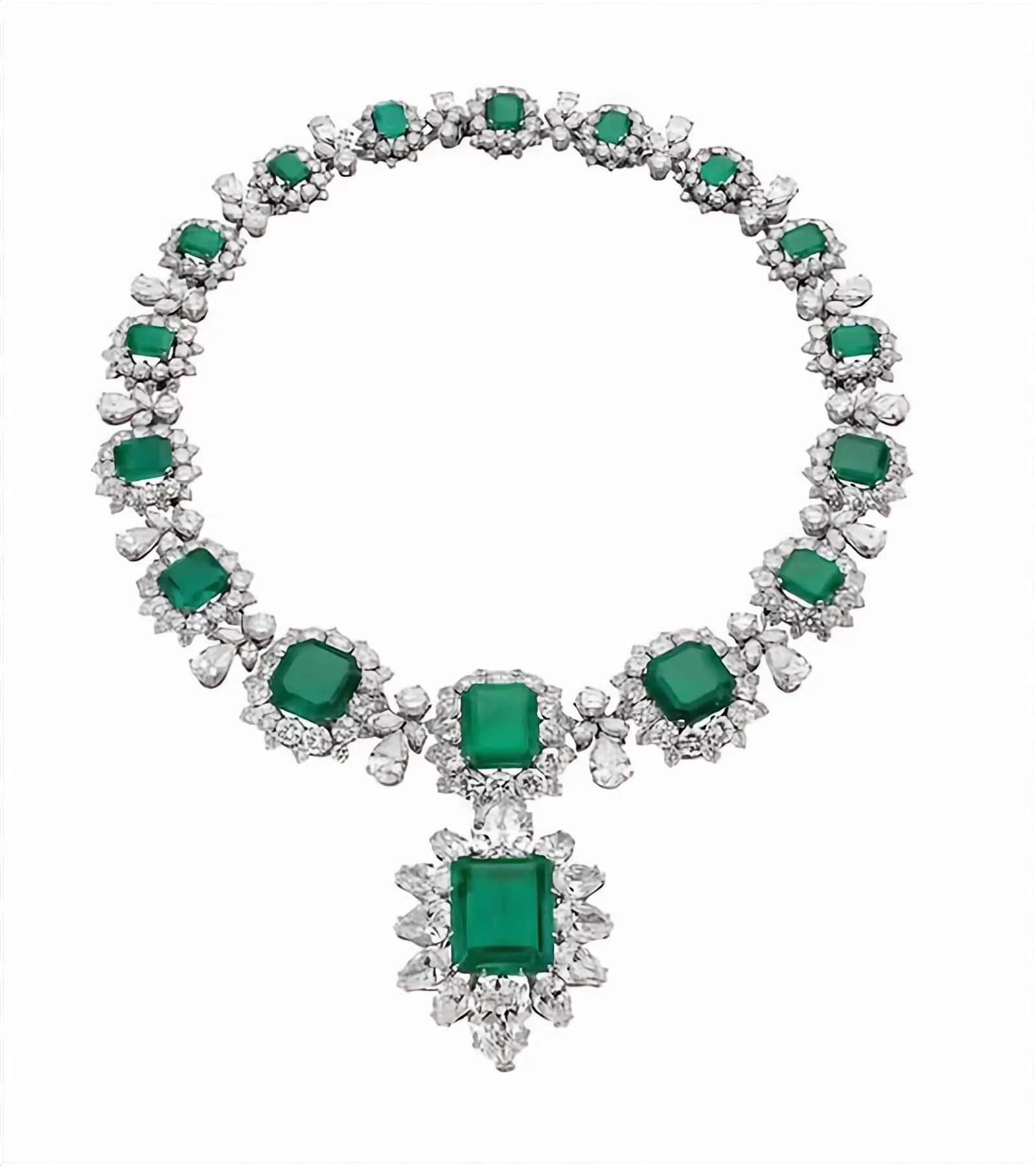 Traditional Emerald Necklace