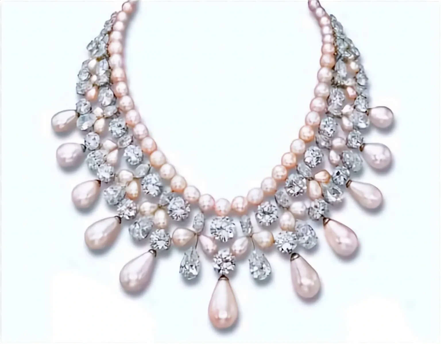Grand Diamond and Pearl Necklace